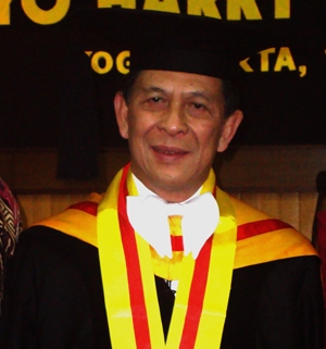 Mengkaji Pemikiran Sam Ratulangi, Sinyo Harry Sarundajang Raih Doktor