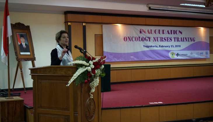  Puluhan Perawat Mengikuti Wisuda Pelatihan Perawat Onkologi