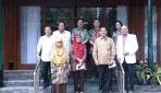 Bedah Rumah, Operasi Katarak, dan Pemeriksaan Kesehatan Gratis Mengisi Dies FKKMK UGM
