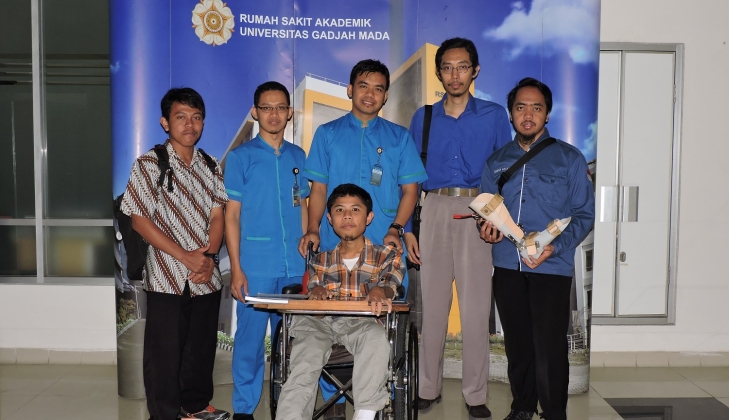 AVEO, Sepatu Pencegah Kekakuan Pergelangan Kaki Penderita Kelumpuhan