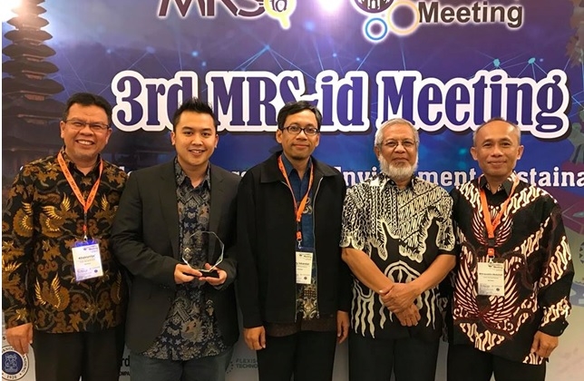 Tiga Ilmuwan Material Indonesia Terima Penghargaan dari MRS-id