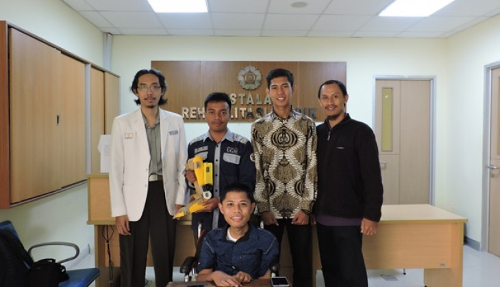 Mahasiswa UGM Buat Inovasi Sepatu Cegah Bagi Penderita Kelumpuhan