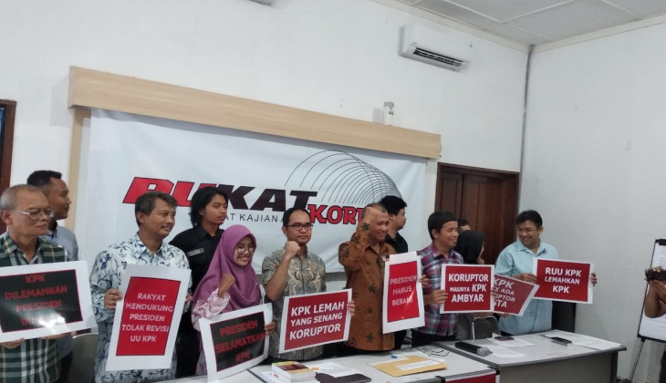 30 Pusat Kajian Antikorupsi Tolak RUU KPK