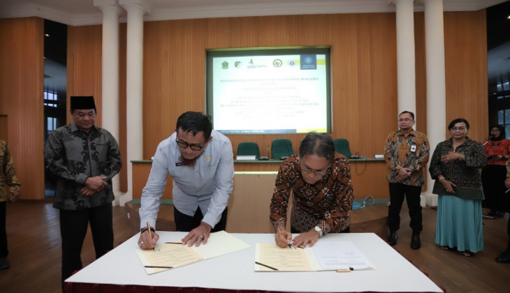 UGM Tandatangani Kerja Sama dengan Lima Mitra  