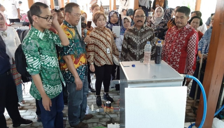 UGM Researcher Develops Batik Waste Processor Tool