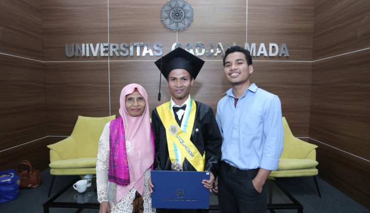 Stories from Inspirative Students with Different Abilities Successfully Graduated Cum Laude at UGM