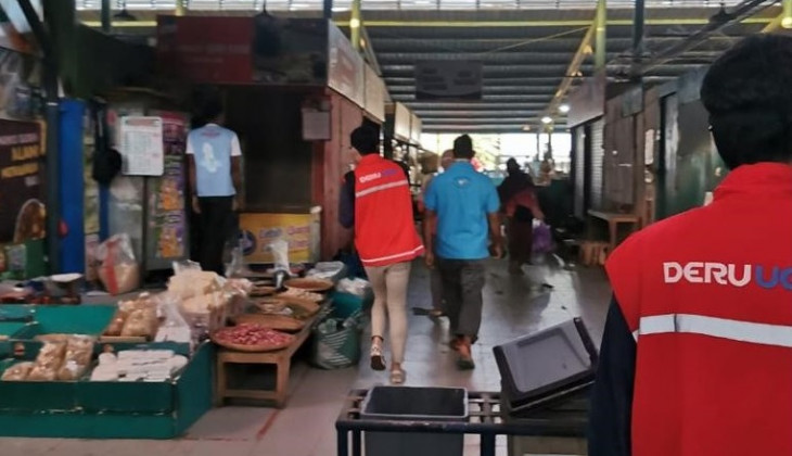 DERU UGm Salurkan Paket Kesehatan Untuk Pasar Tradisonal