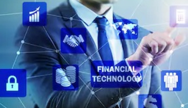 Raih Doktor Usai Teliti Sektor Perbankan di ASEAN