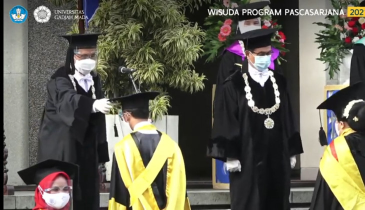 UGM Chancellor Encourages Alumni to Take Part in Handling Covid-19