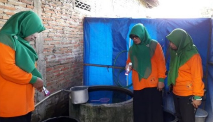 Pemberdayaan Kader Jumantik Rumah Mandiri Dengan Aplikasi Ovitrap Efektif Kendalikan Demam Berdarah   