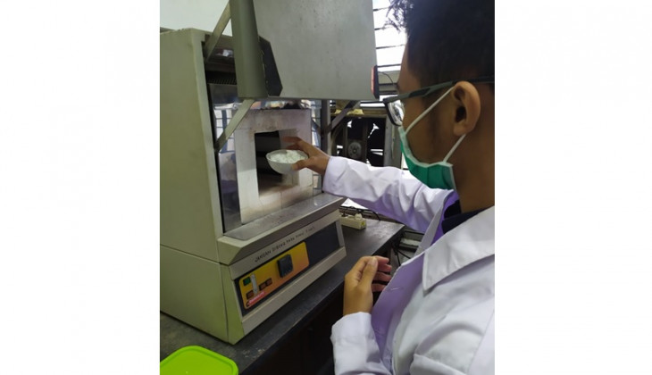  Mahasiswa UGM Teliti Cangkang Sotong Untuk Cegah Relaps Gigi Usai Lepas Behel