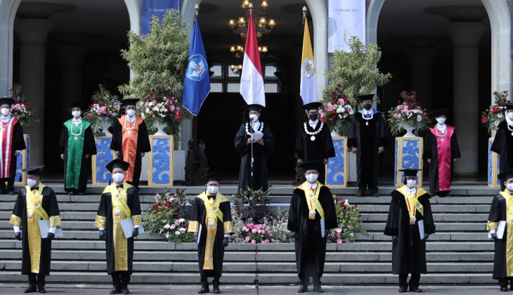 UGM Mewisuda 1.329 Lulusan Pascasarjana   