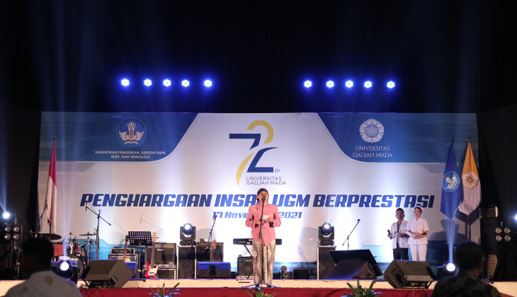 65 Sivitas dan Alumni UGM Terima Penghargaan pada Malam Anugerah Insan UGM Berprestasi