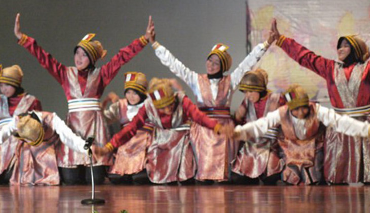 UGM Raih Penghargaan FESCO 2011
