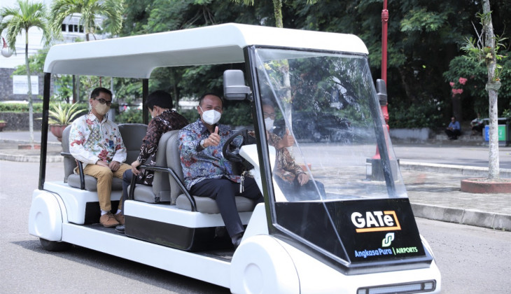 UGM’s Electric Passenger Car ‘GATe’ to Support E-Mobility at Yogyakarta International Airport