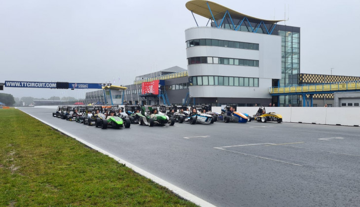 Tim Bimasakti UGM Raih Juara di Formula Student Netherlands 2022