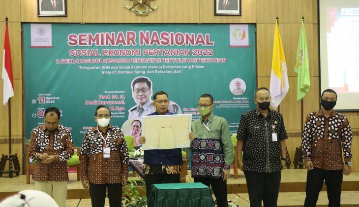 Departemen Sosek Faperta UGM Gelar Seminar Nasional dan Deklarasi Penguatan Fungsi Penyuluhan Pertanian