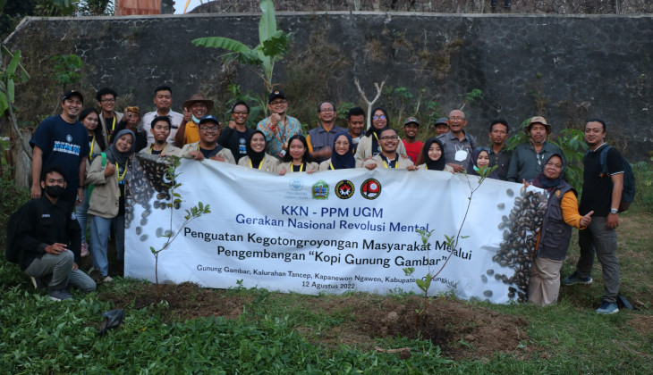 KKN UGM Kembangkan Kopi Gunung Gambar