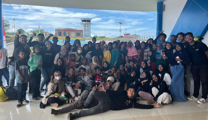    Cerita Haru Dibalik Kepulangan Mahasiswa KKN UGM     