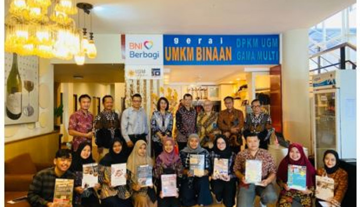 10 mahasiswa Terima Penghargaan Lomba Poster Narasi Produk UMKM