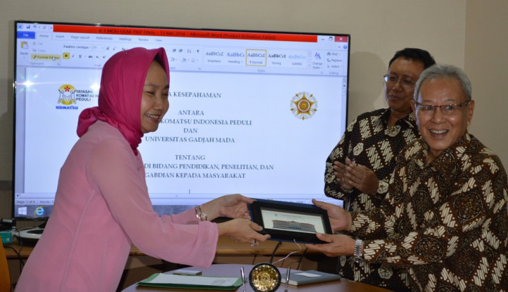 UGM Jalin Kerjasama Dengan Komatsu