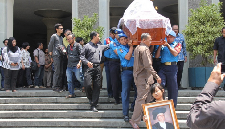 Sastrawan Bakdi Soemanto Tutup Usia