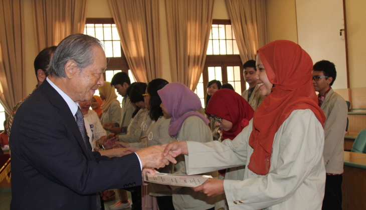 Mahasiswa UGM Kembali Terima Beasiswa The Bank of Tokyo-Mitsubishi UFJ Foundation