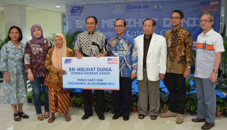 RS UGM Gelar Operasi Katarak Gratis