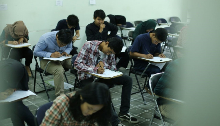7.041 Peserta Mengikuti Ujian Tulis Gelombang 2