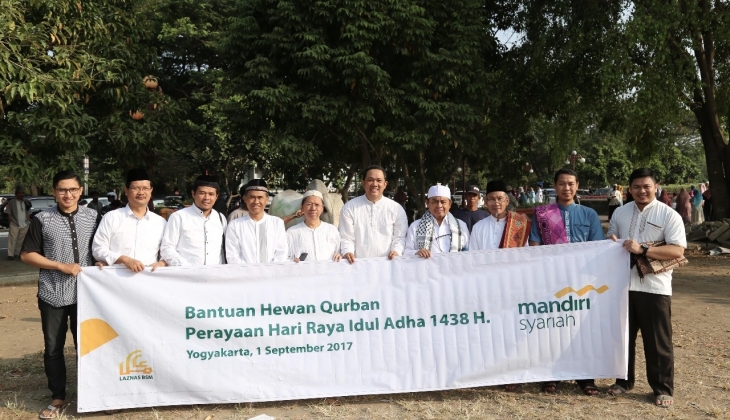  UGM Menerima Bantuan Hewan Kurban dari BSM