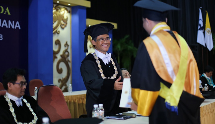 UGM Mewisuda 915 Lulusan Pascasarjana